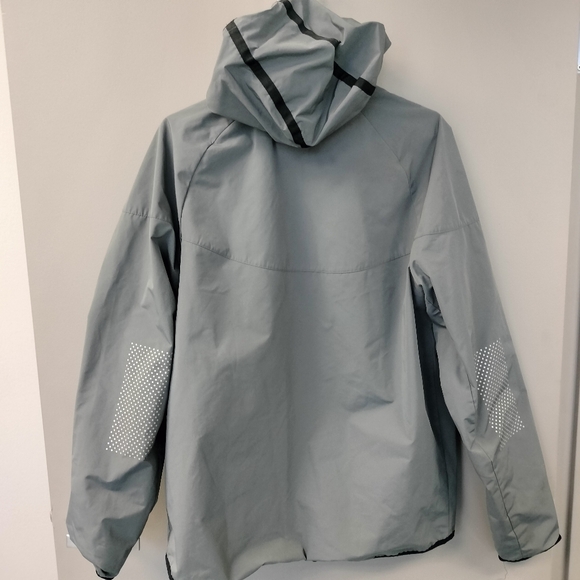 Nike International Jacket - Picture 6 of 9